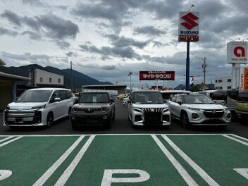 小型車が売れてます！